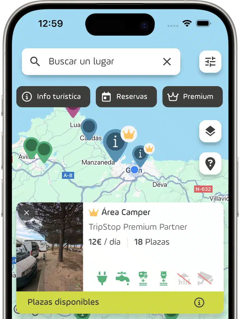 Pantalla de TripStop con vista del mapa, cuadro de búsqueda, botón de filtrado y vista resumen de un área sobre el mapa