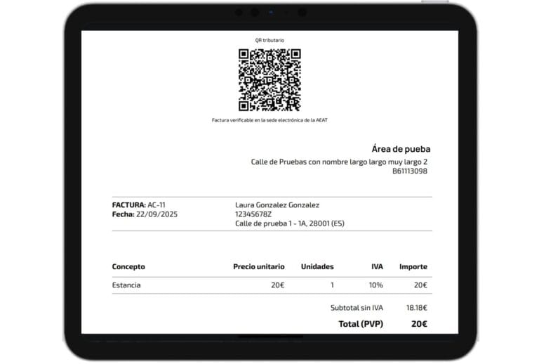 Factura de ejemplo con datos de cliente, emisor, QR verificable y desglose de importe.